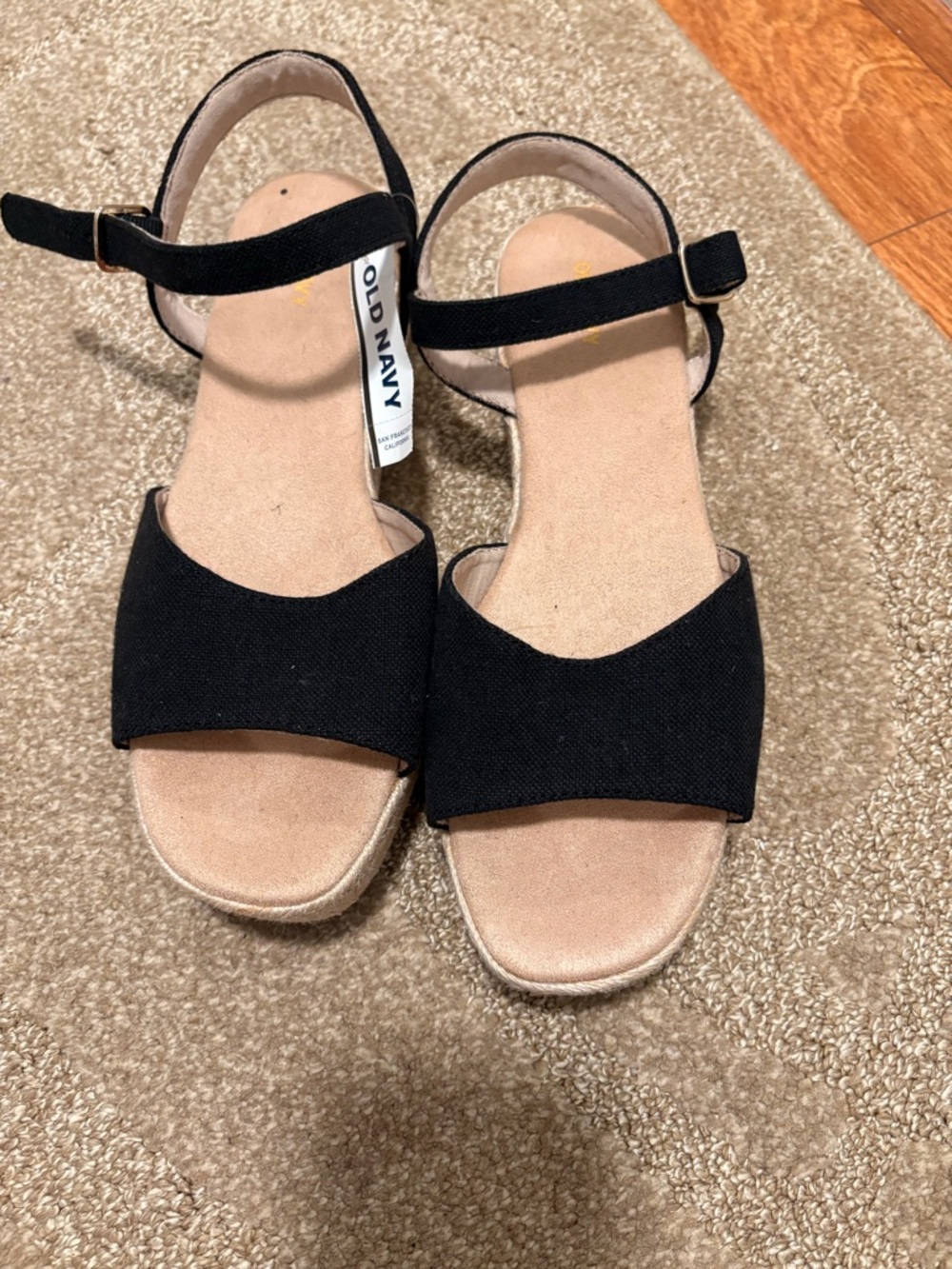 NWT.  Old Navy Black Wide-Band Ankle Strap Sandals